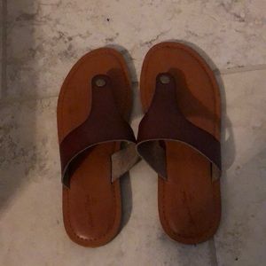 women’s flip flops